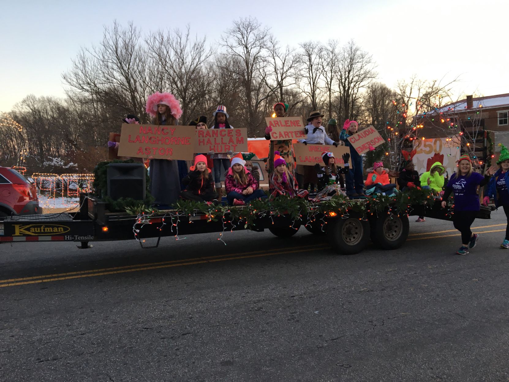 DRB 1211 Parade 47.JPG
